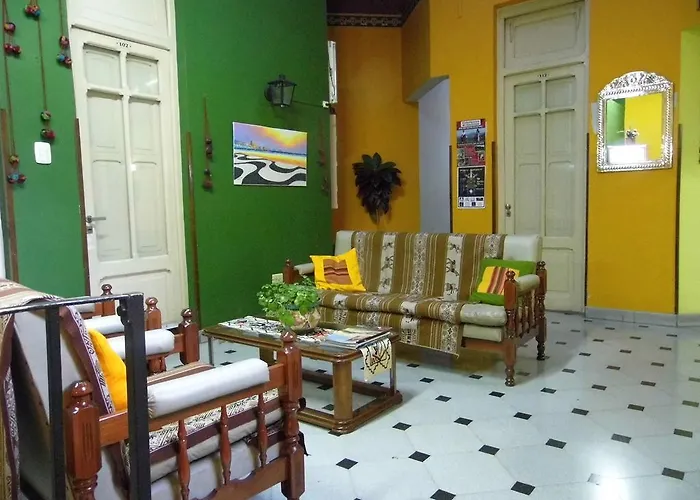 Hostal El Alcazar Salta
